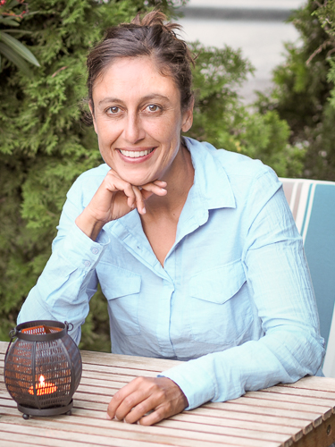 a sign that says team work on it